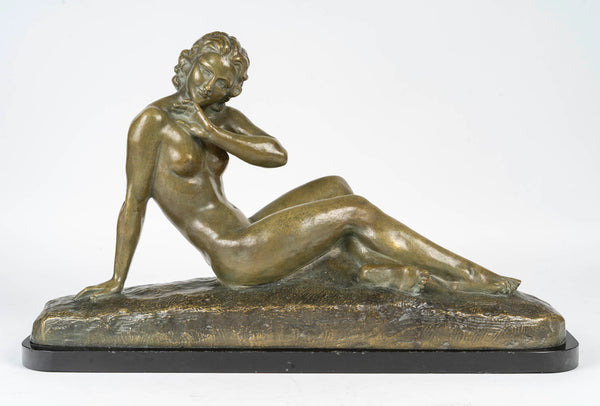 CIPRIANI. "JEUNE FEMME ALANGUIE". SCULPTURE EN BRONZE À PATINE VERTE