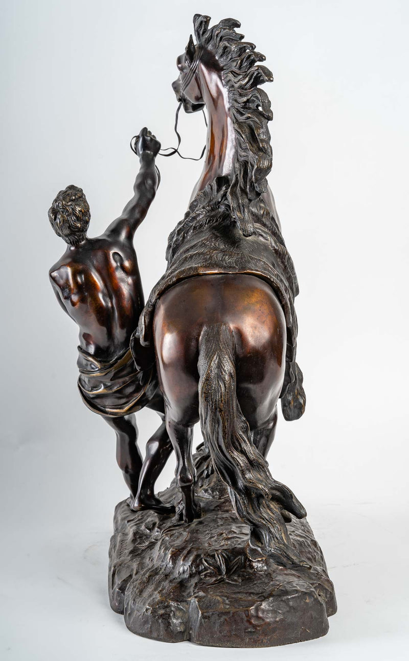 Belle sculpture en bronze signée COUSTOU