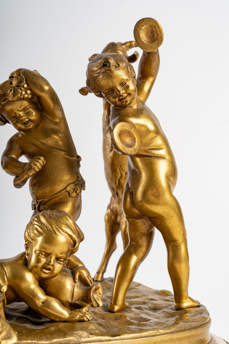 Enfants en bronze doré  de CLODION