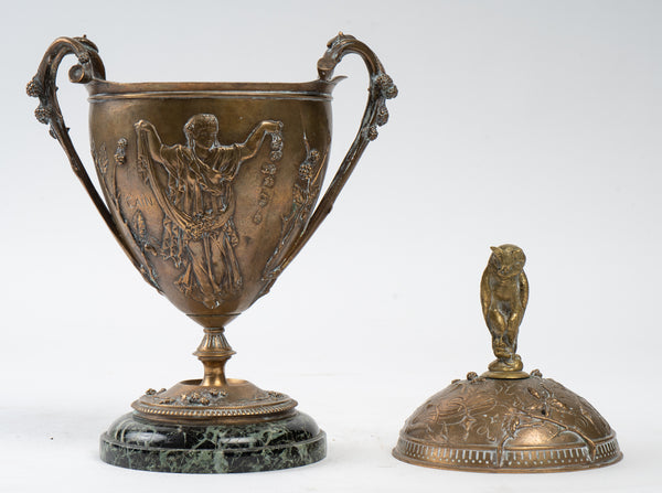 Coupe en bronze à la Chouette signée Auguste Nicolas Cain (1821-1894)